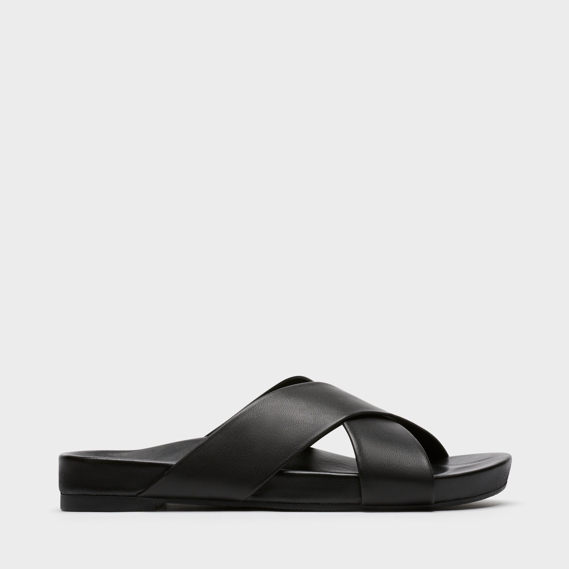 Halle - Black